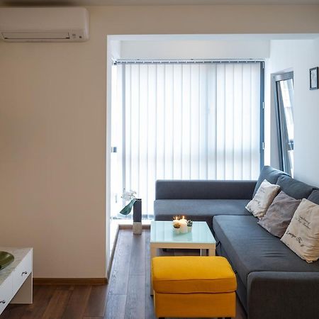 Bright Studio In The City Center София Екстериор снимка