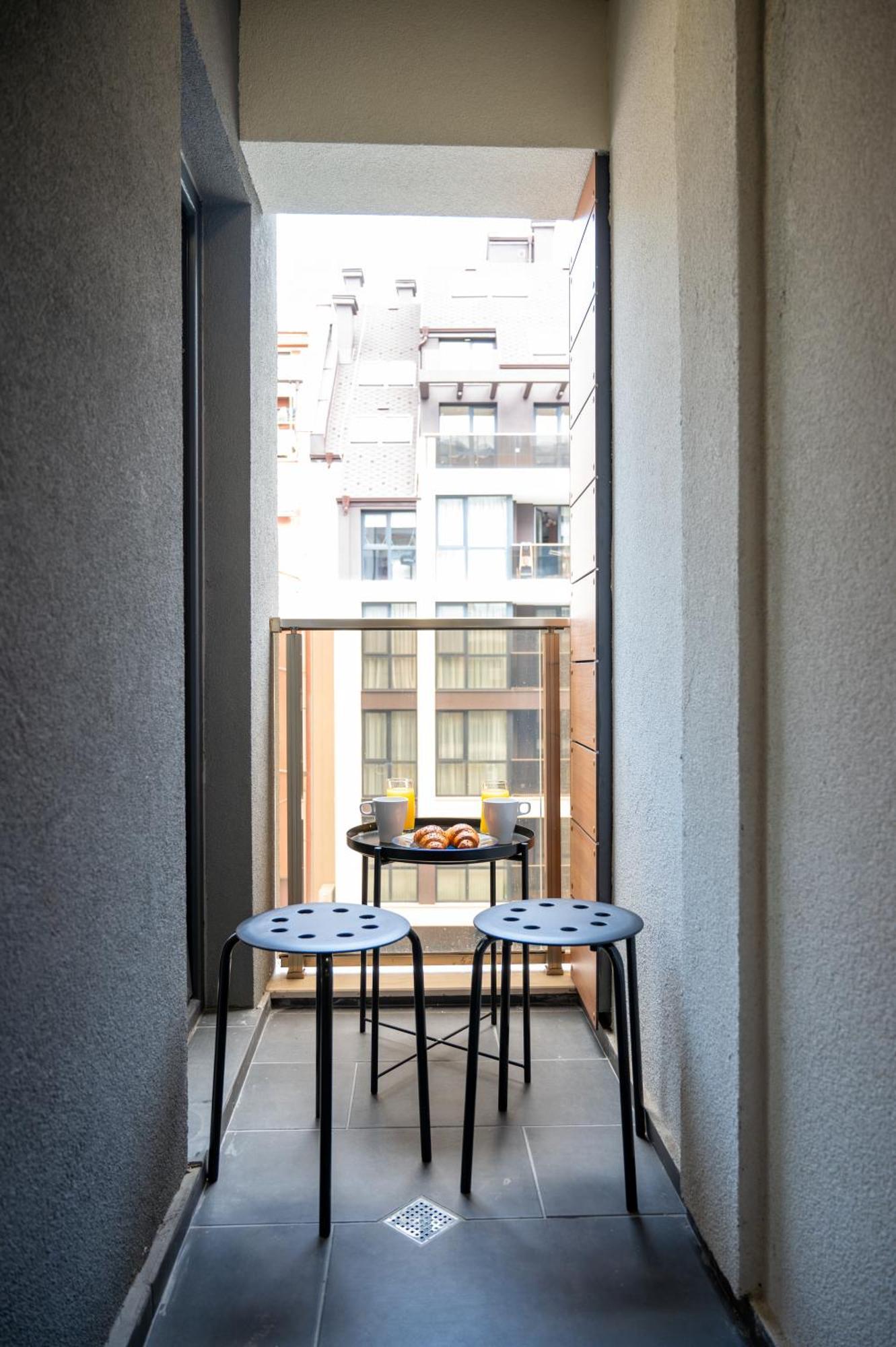 Bright Studio In The City Center София Екстериор снимка