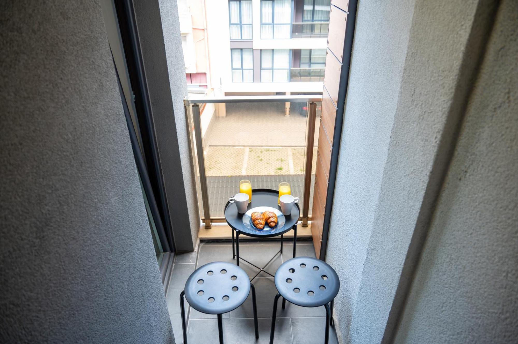 Bright Studio In The City Center София Екстериор снимка